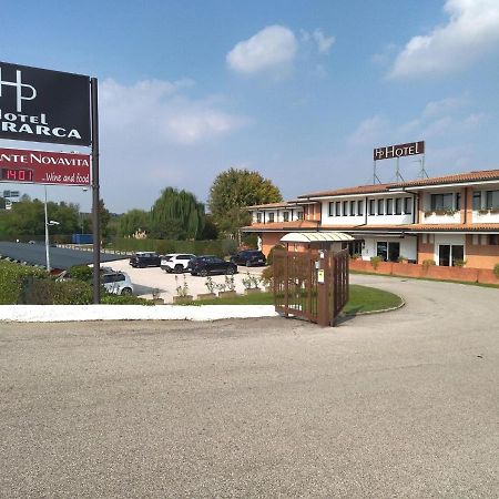 Hotel Petrarca Boara Pisani Bagian luar foto