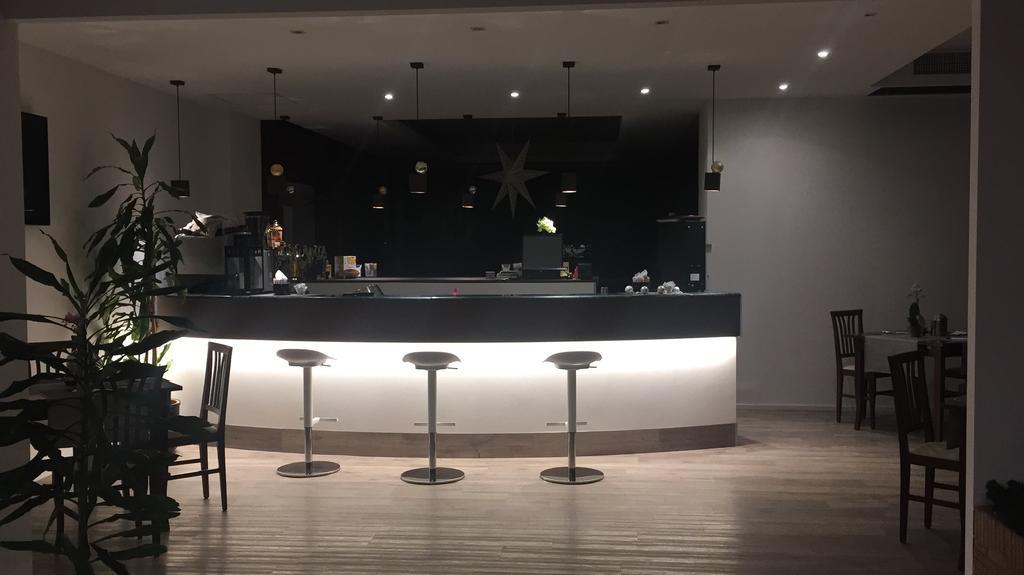 Hotel Petrarca Boara Pisani Bagian luar foto
